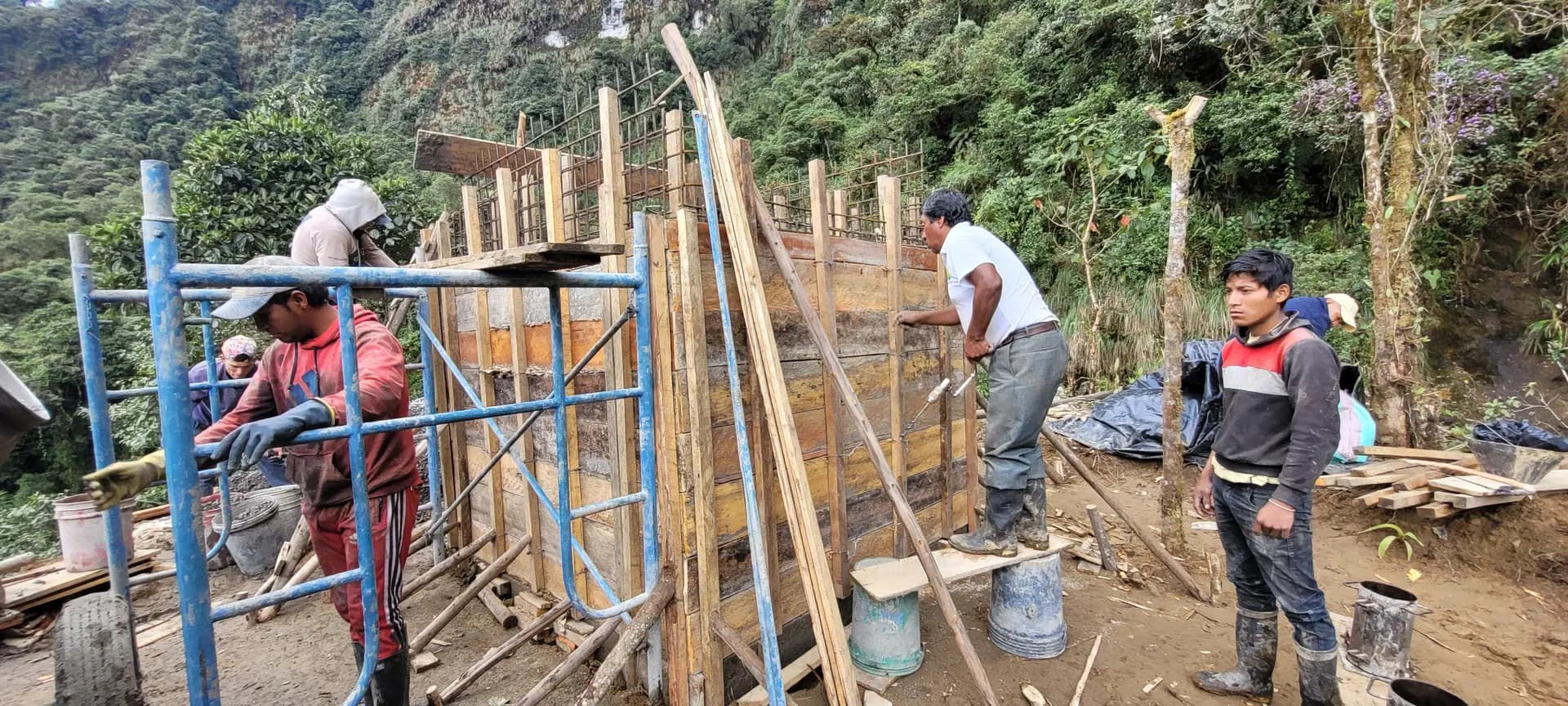 Water tank construction works, photographic record 15 of 22